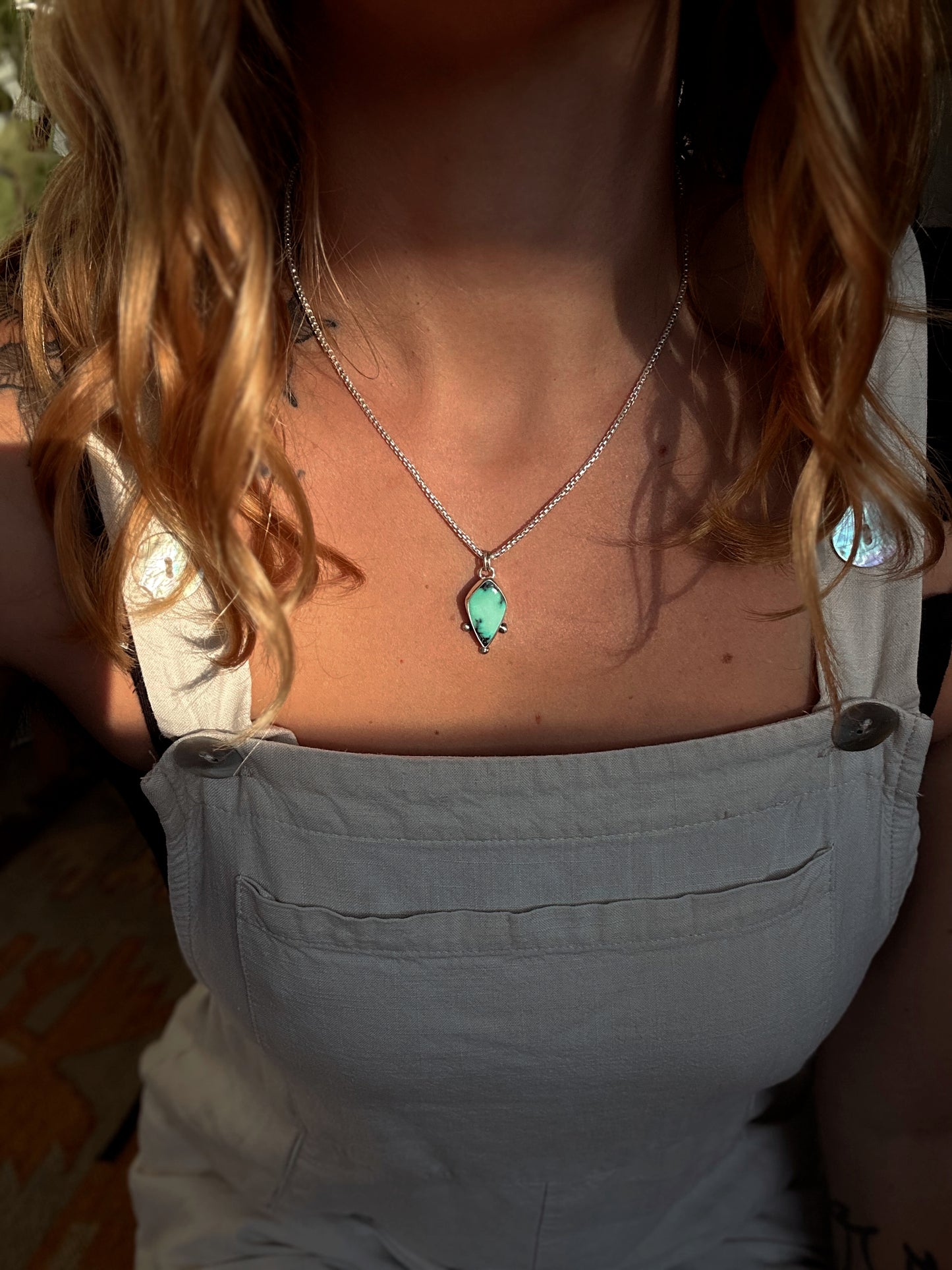 Lauren Necklace - Emerald Rose
