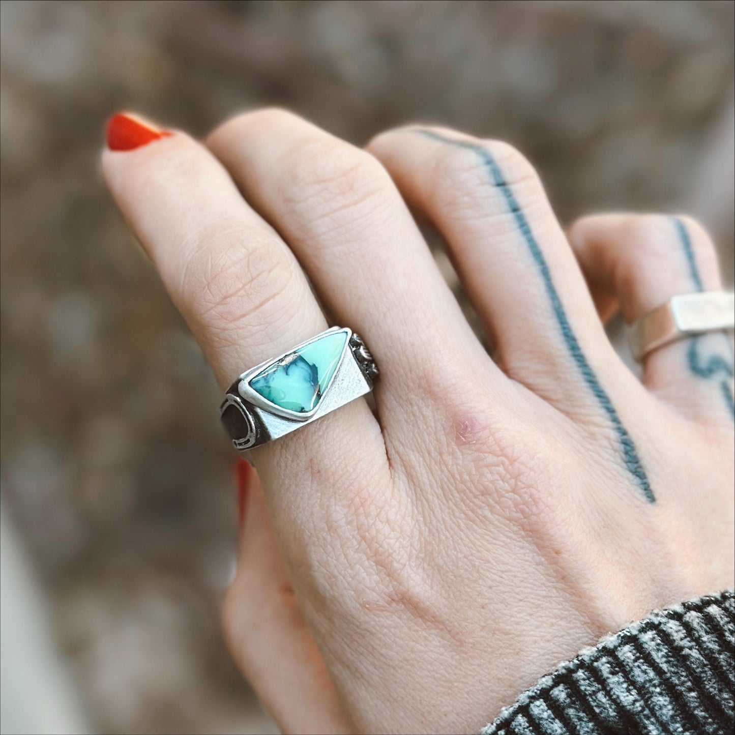 Emerald Rose - SIZE 8 1/4