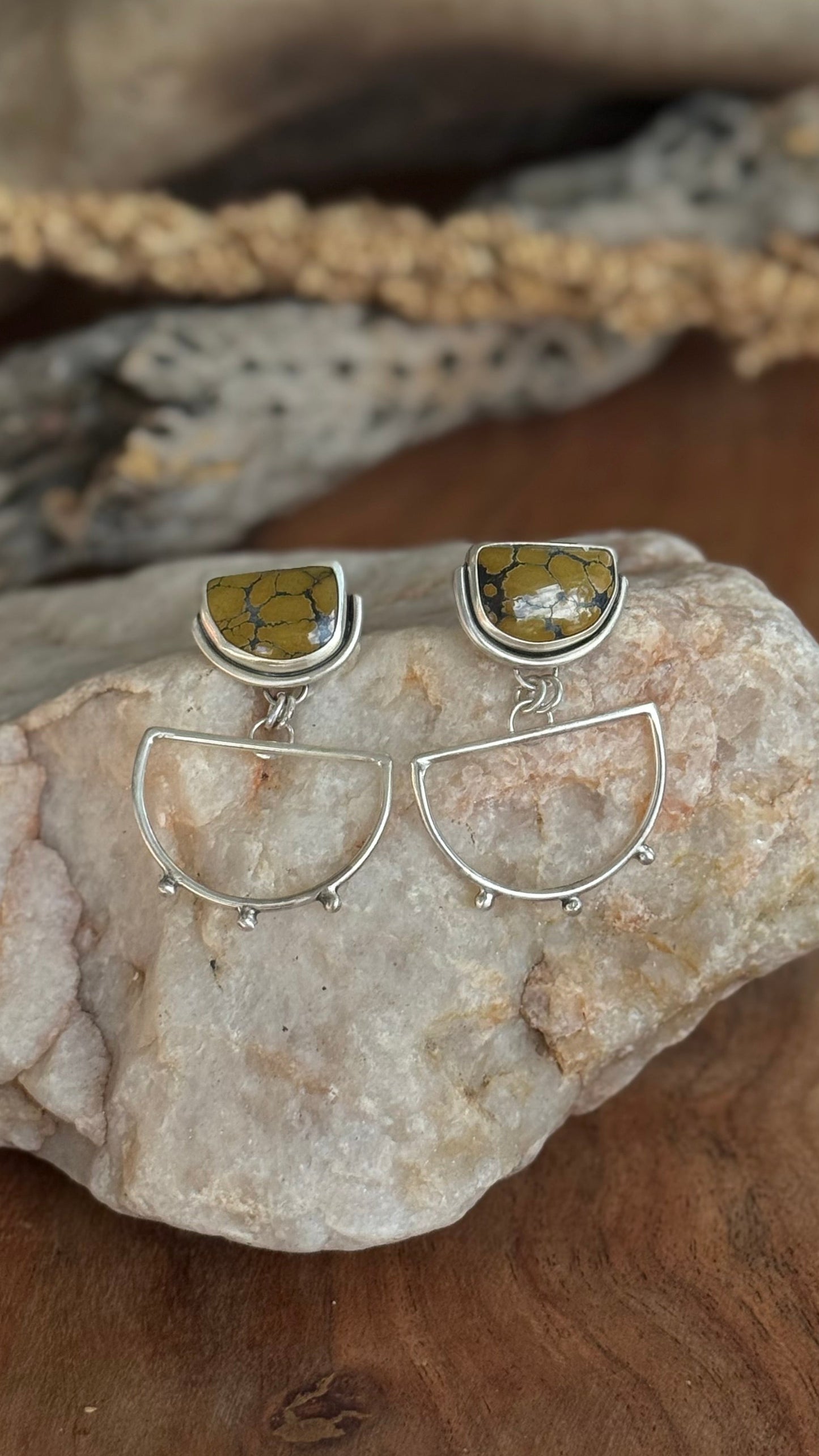 Meia Lua Earrings - Hubei Turquoise