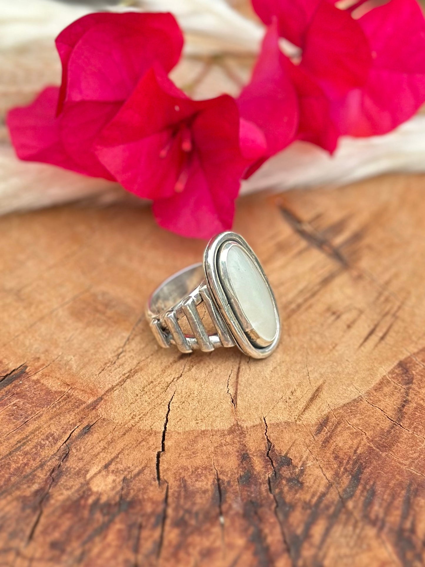 Chunky "Ladder Band" Ring - Mother of Pearl - Sterling Silver .925 SIZE 8