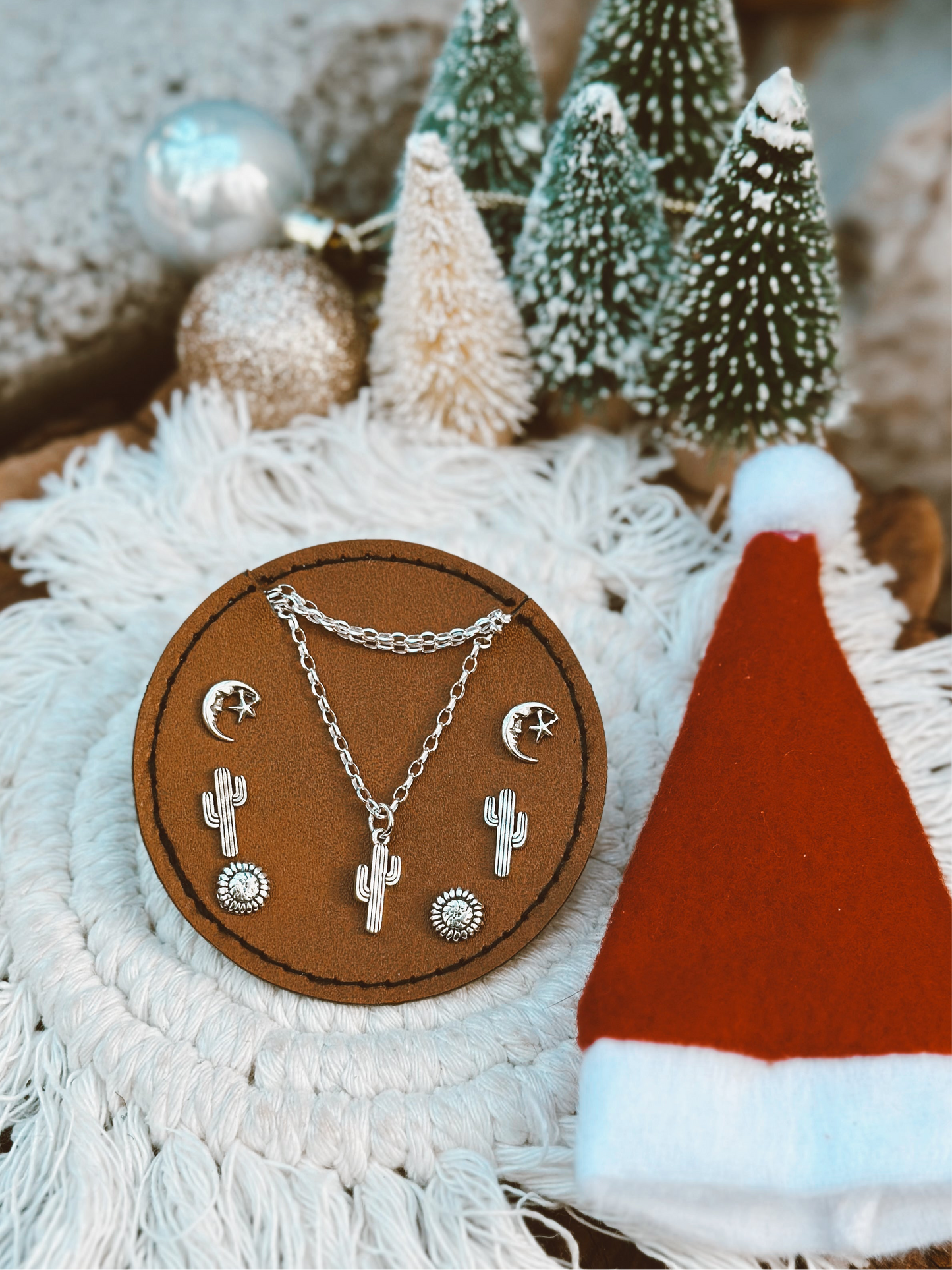 Desert Dreams + Necklace