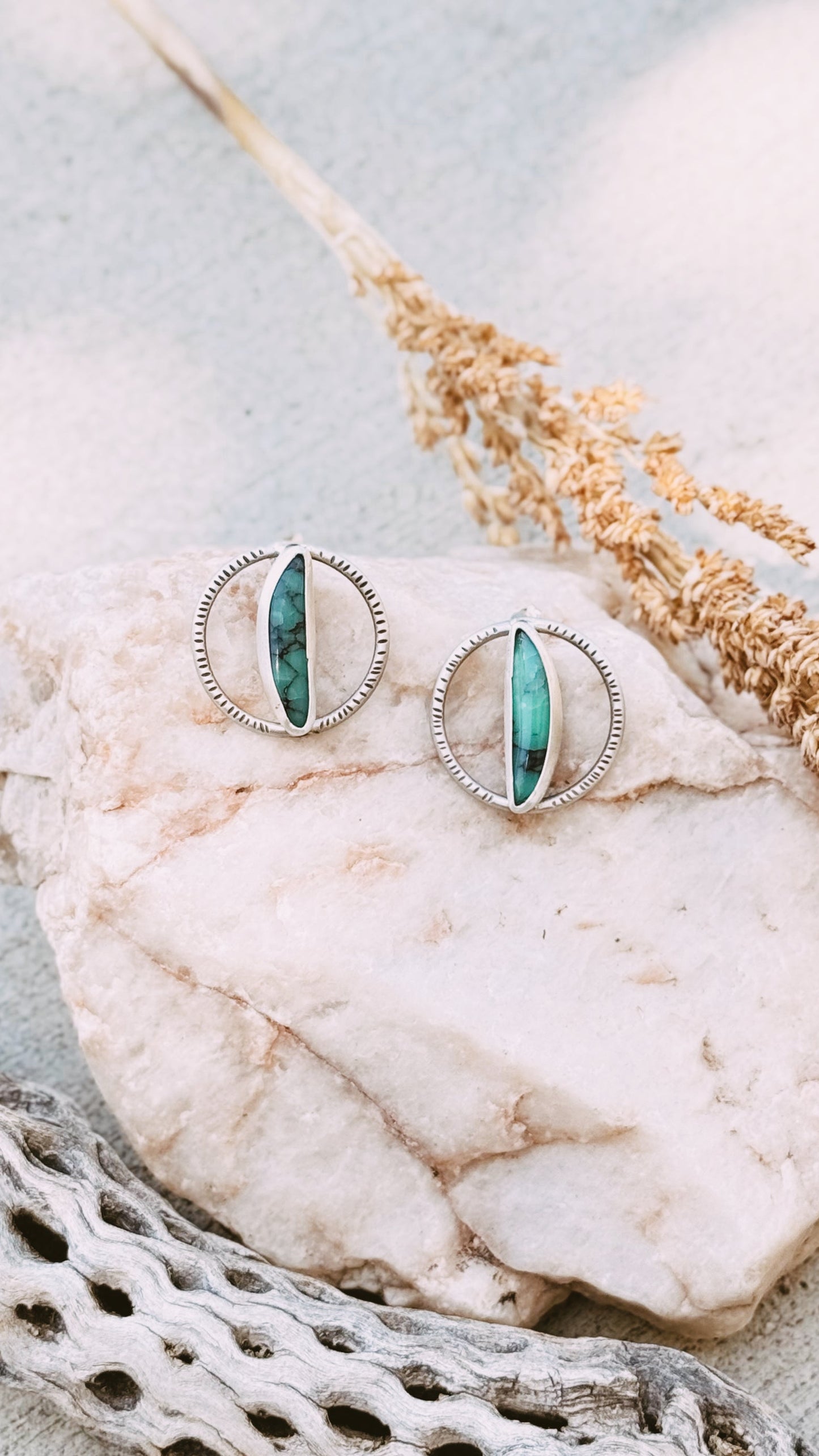 Sharon Earrings - Emerald Rose