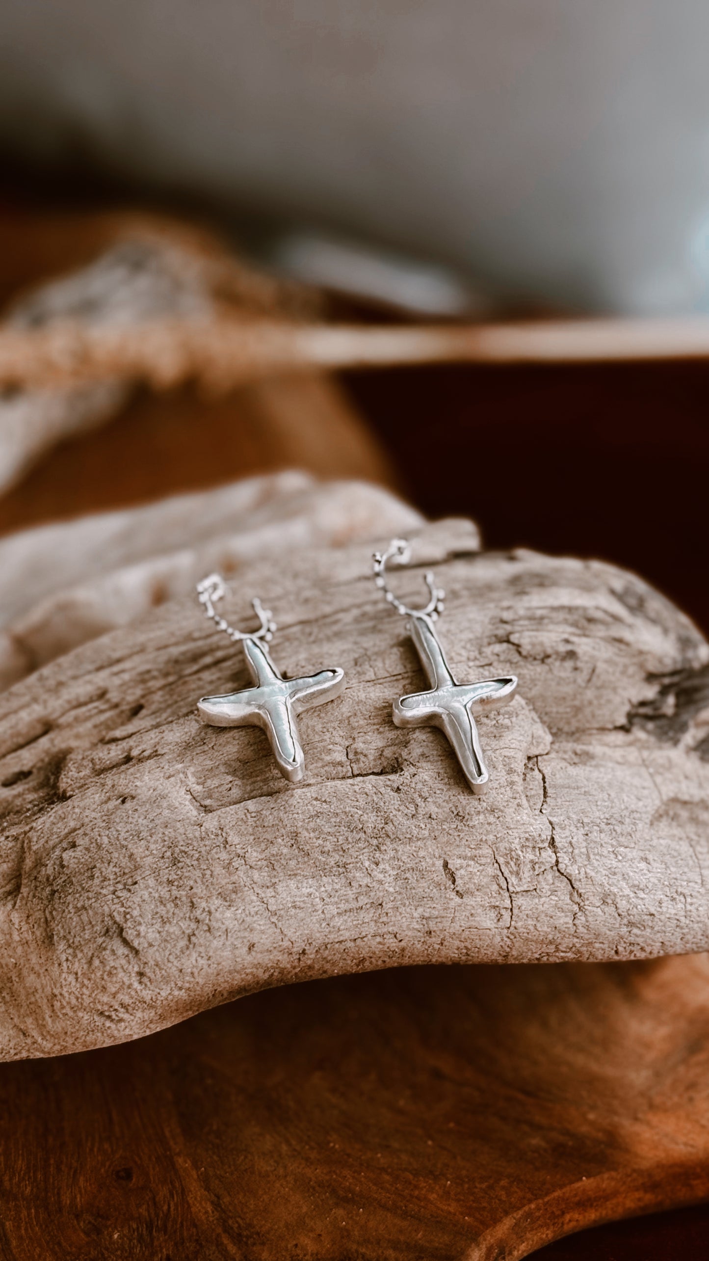 Audrey Earrings - Freshwater Cross Pearls