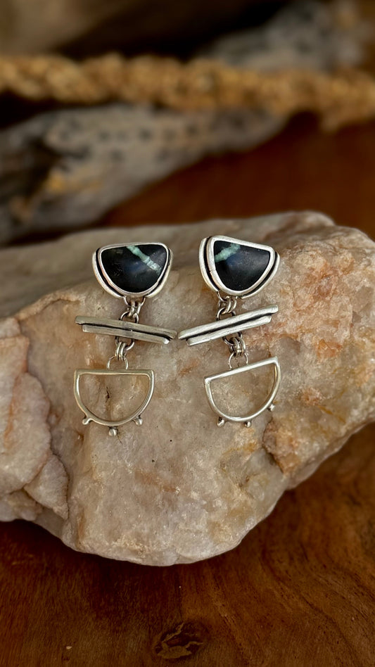 Meia Lua Earrings - Angel Wing Variscite